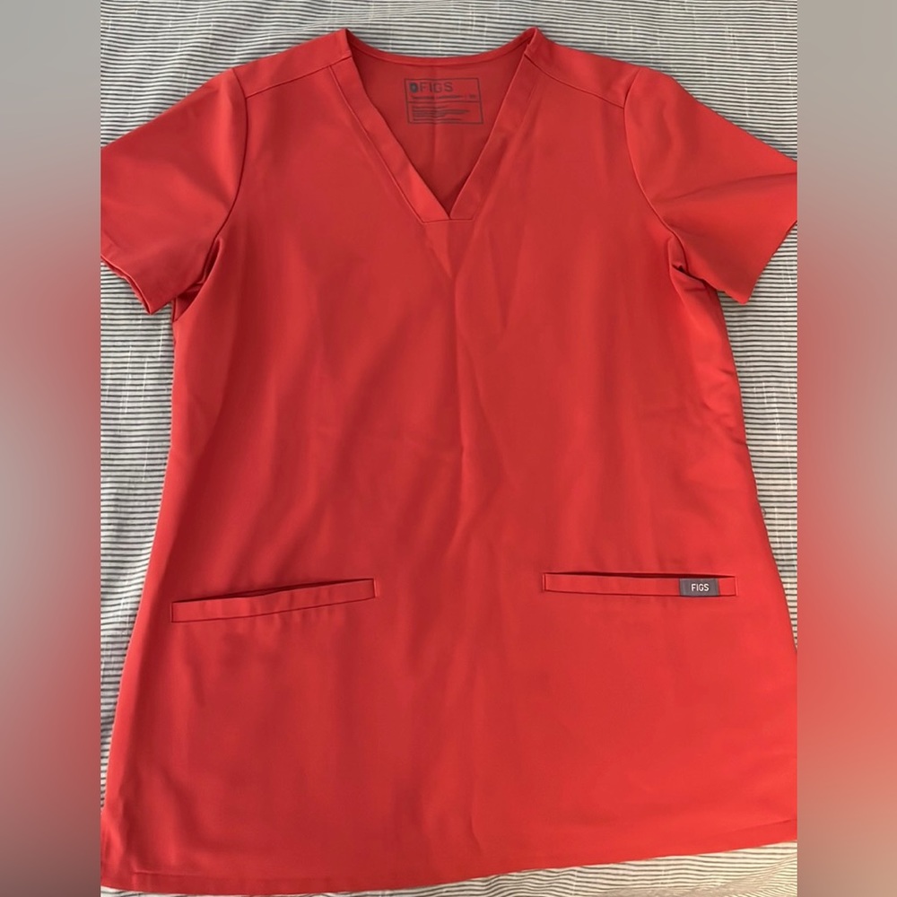Figs Casma 3-pocket Scrub Top